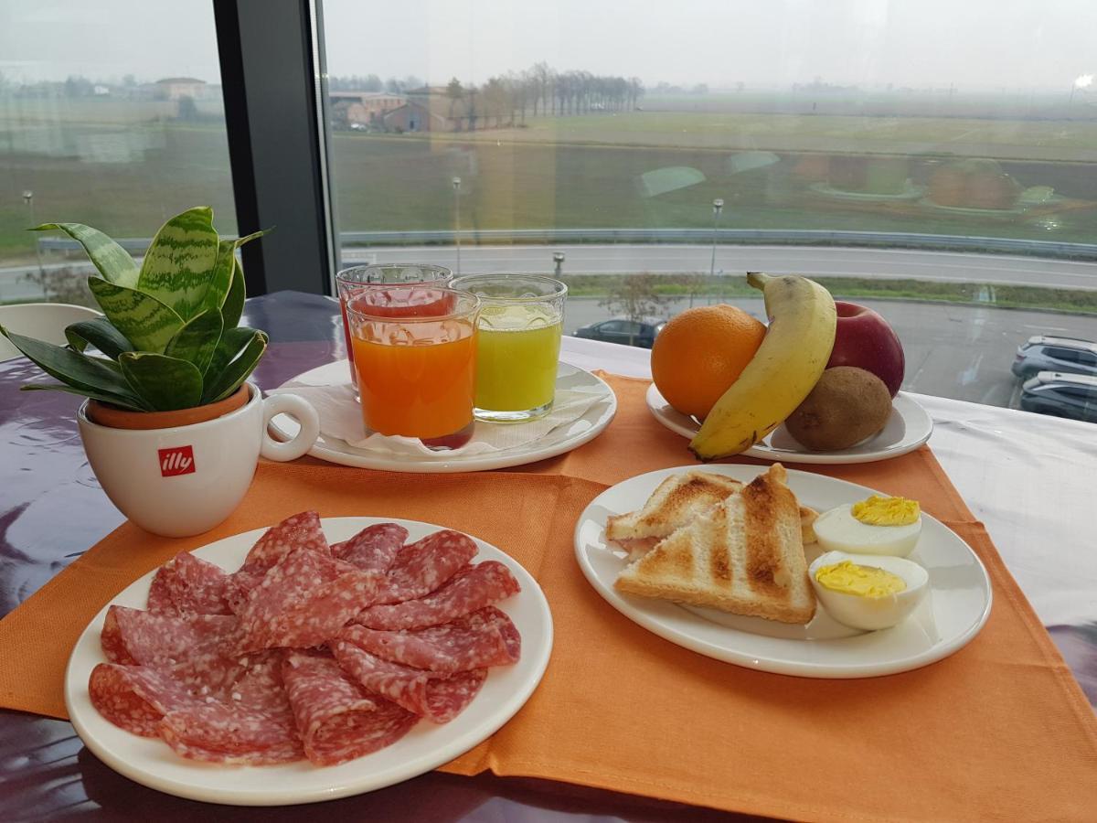 Hotel Padus Meuble Parma San Quirico  Bagian luar foto